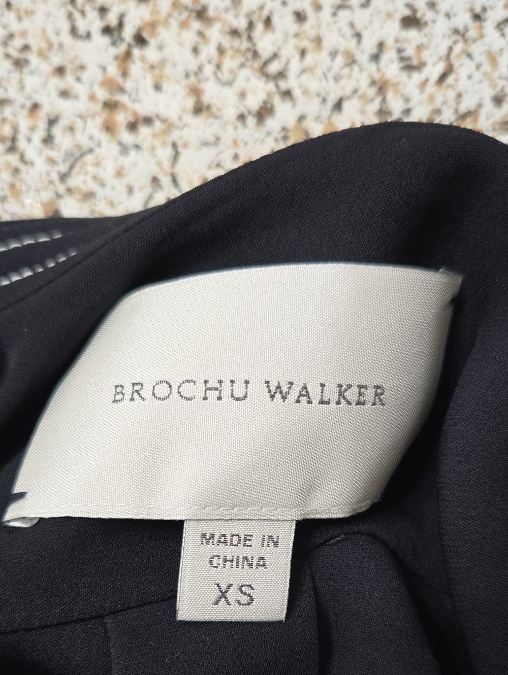 Brochu Walker Black Seville Silk Crepe Wrap Blouse/Size XS - Picture 6 of 7